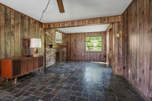 52 Waughaw Rd, Montville Twp., NJ 07082