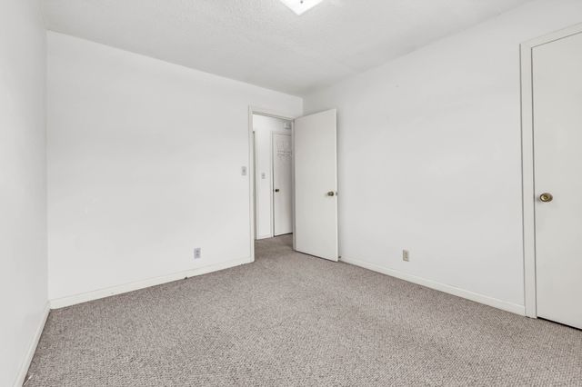 2706 Dove Ct, Clarksville, TN 37040