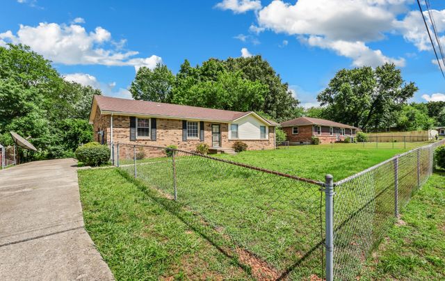 2706 Dove Ct, Clarksville, TN 37040