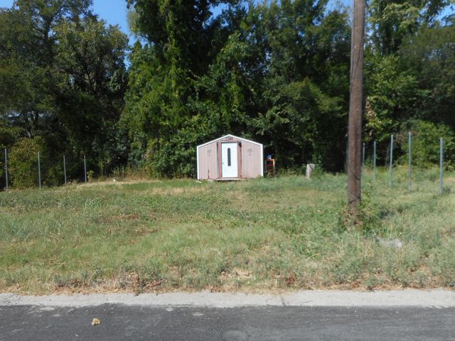 861 WIXOM Lane, Dallas, TX 75217