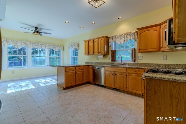 160 Hawthorne Drive 160, Berlin, CT 06037