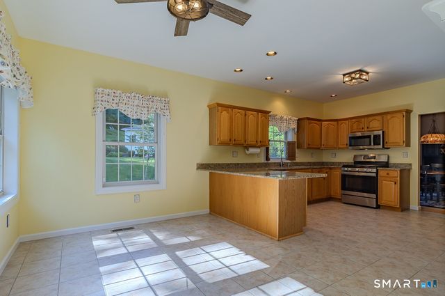 160 Hawthorne Drive 160, Berlin, CT 06037