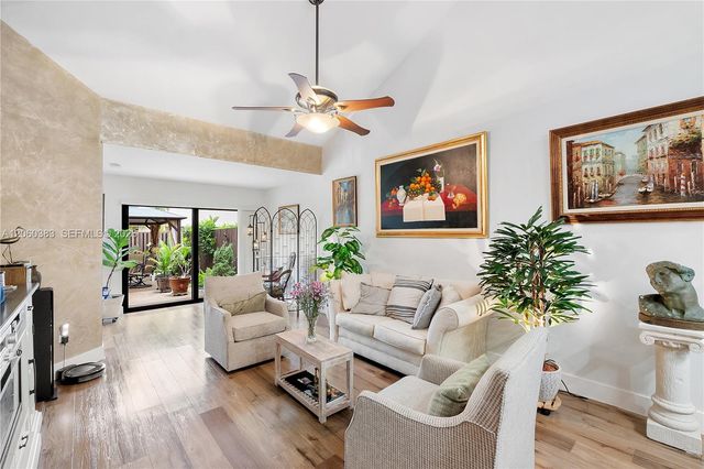 10191 SW 137th Place, Miami, FL 33186