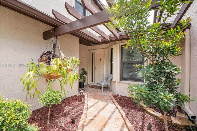 10191 SW 137th Place, Miami, FL 33186