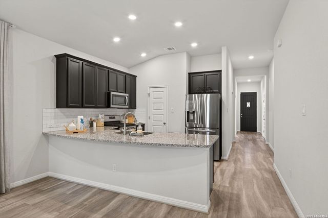 13214 Prospector, St Hedwig, TX 78152