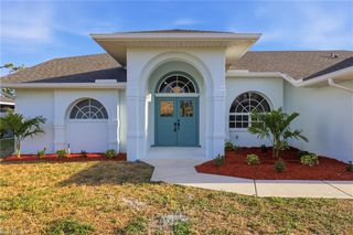 627 SW 56th ST, Cape Coral, FL 33914