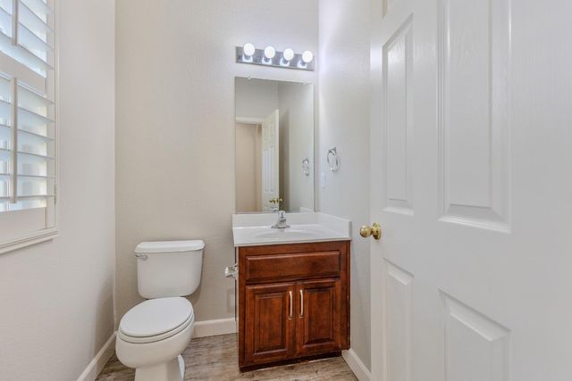 343 Phoenix Cir, Lincoln, CA 95648