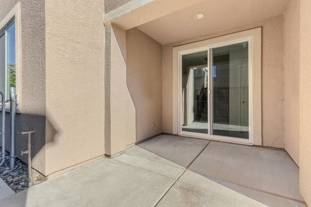 343 Phoenix Cir, Lincoln, CA 95648