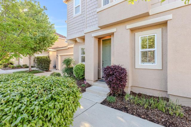 343 Phoenix Cir, Lincoln, CA 95648