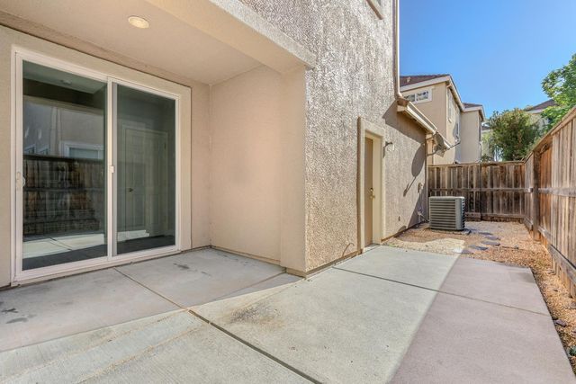 343 Phoenix Cir, Lincoln, CA 95648