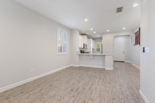 343 Phoenix Cir, Lincoln, CA 95648