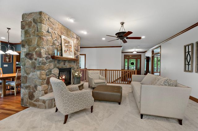 4830 Lily Avenue N, Lake Elmo, MN 55042