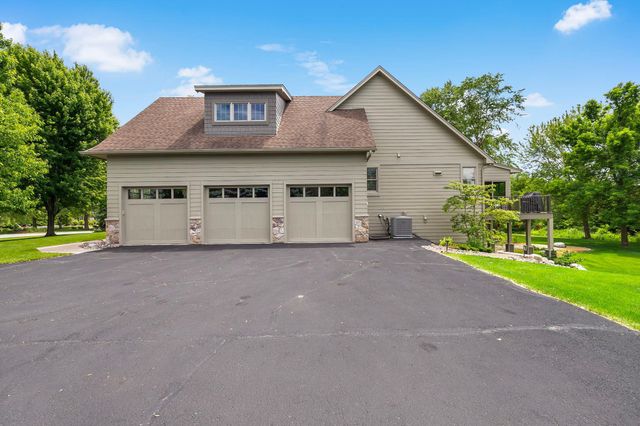 4830 Lily Avenue N, Lake Elmo, MN 55042