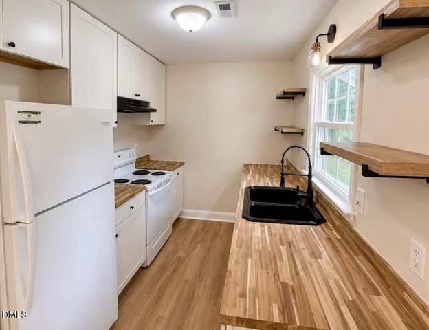 113 Brightwood Circle, Dunn, NC 28334