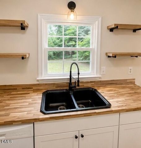 113 Brightwood Circle, Dunn, NC 28334