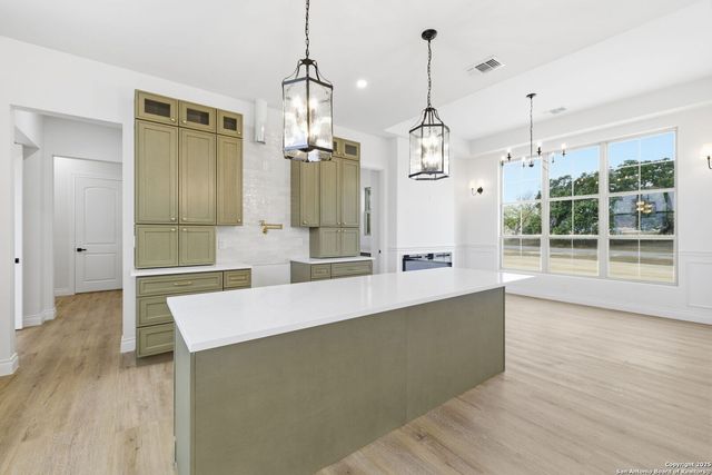 232 Spring Creek, Bandera, TX 78003