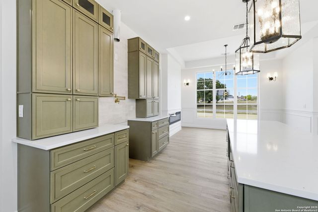 232 Spring Creek, Bandera, TX 78003