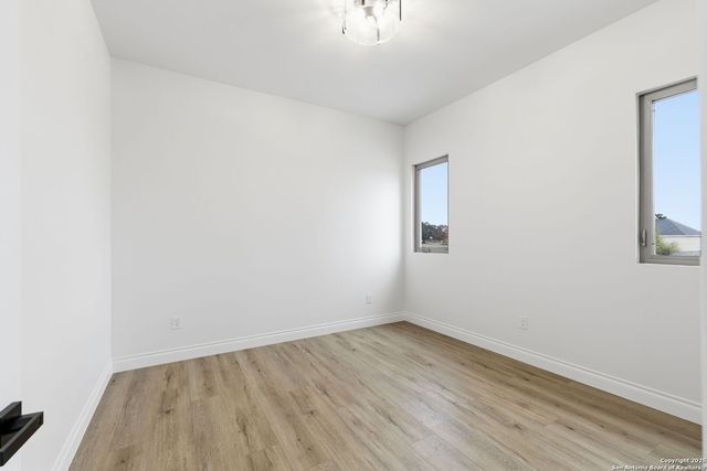 232 Spring Creek, Bandera, TX 78003