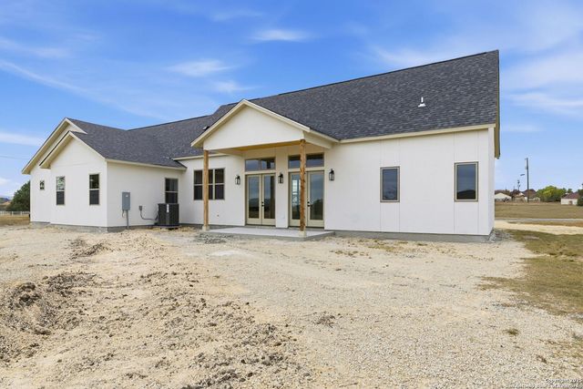 232 Spring Creek, Bandera, TX 78003