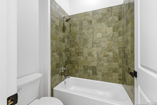 232 Spring Creek, Bandera, TX 78003