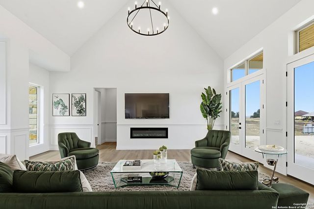 232 Spring Creek, Bandera, TX 78003