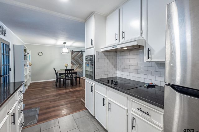 225 Powell Drive, Tyler, TX 75703