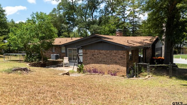 225 Powell Drive, Tyler, TX 75703
