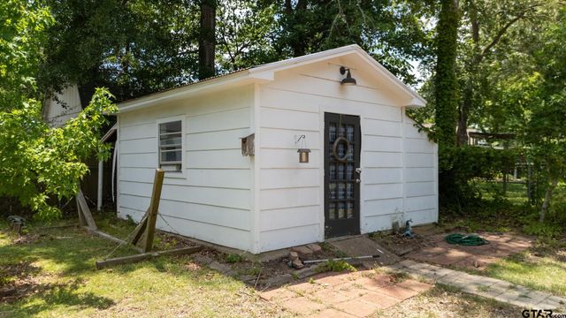 225 Powell Drive, Tyler, TX 75703