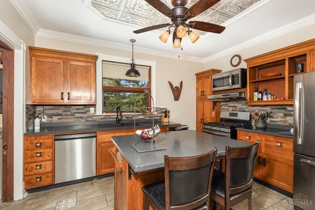 7027 Gracely Drive, Cincinnati, OH 45233