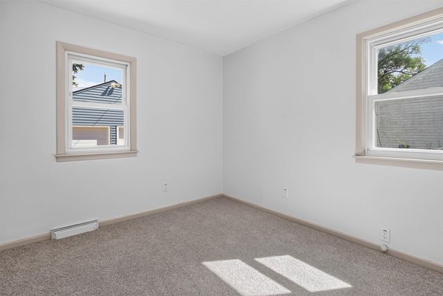 134 Thomas Avenue, Waterloo, IA 50703