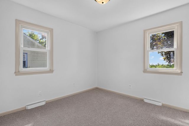 134 Thomas Avenue, Waterloo, IA 50703