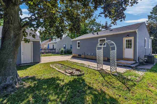 134 Thomas Avenue, Waterloo, IA 50703
