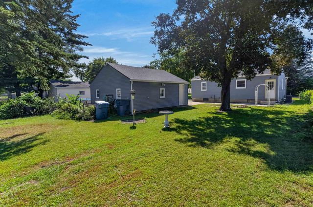 134 Thomas Avenue, Waterloo, IA 50703
