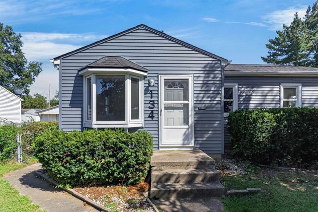 134 Thomas Avenue, Waterloo, IA 50703