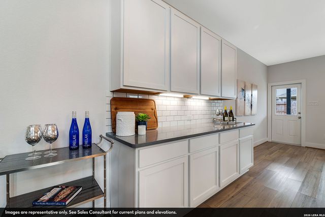 1208 IDA DR, Seguin, TX 78155