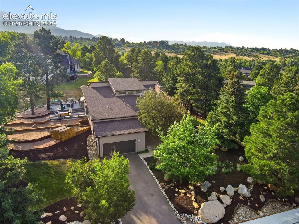 3930 Regency Drive, Colorado Springs, CO 80906 — exterior