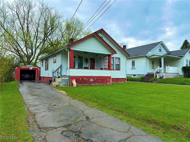 941 E Dewey Avenue, Youngstown, OH 44502