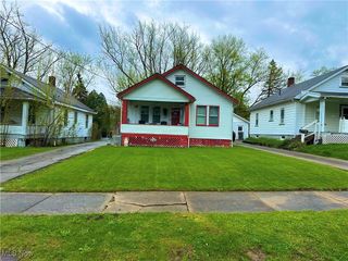941 E Dewey Avenue, Youngstown, OH 44502