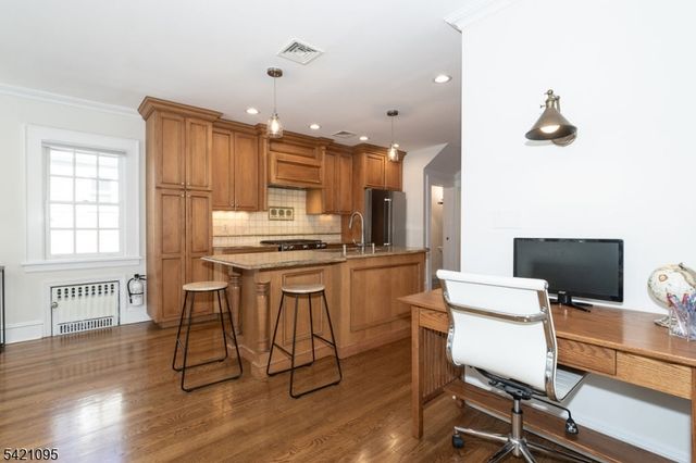 65 Division Ave, New Providence Boro, NJ 07974