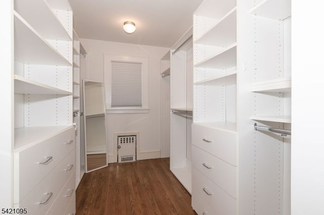 65 Division Ave, New Providence Boro, NJ 07974