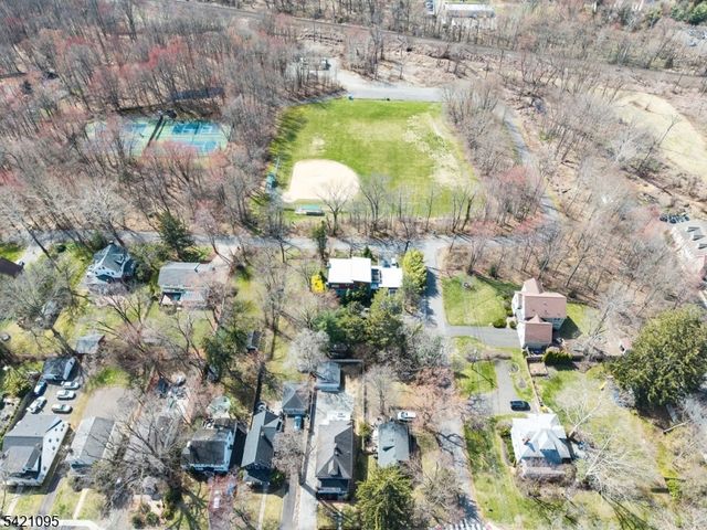 65 Division Ave, New Providence Boro, NJ 07974