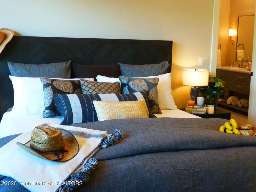 14275 S LEADER Lane, Jackson, WY 83001 photo 16