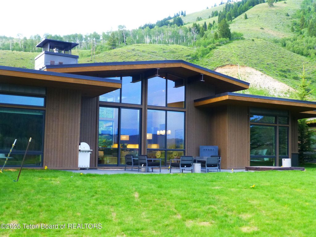 14275 S LEADER Lane, Jackson, WY 83001 photo 34