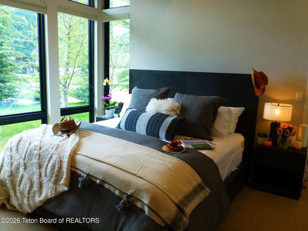 14275 S LEADER Lane, Jackson, WY 83001 photo 4