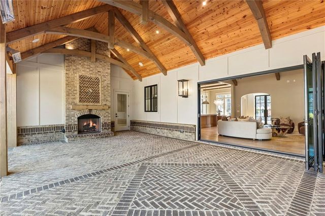 1000 Haddie Way, Alpharetta, GA 30004