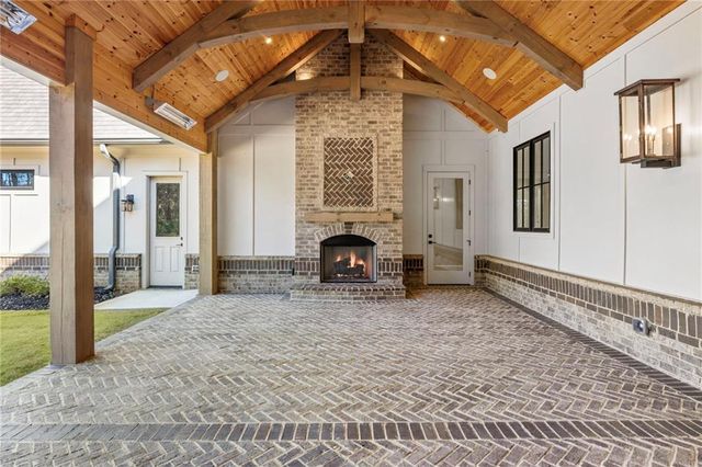 1000 Haddie Way, Alpharetta, GA 30004