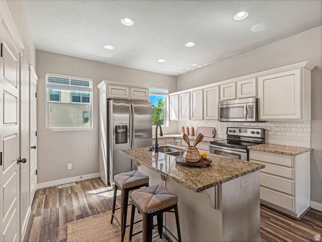 446 W AMBER GLOW LN, Draper, UT 84020