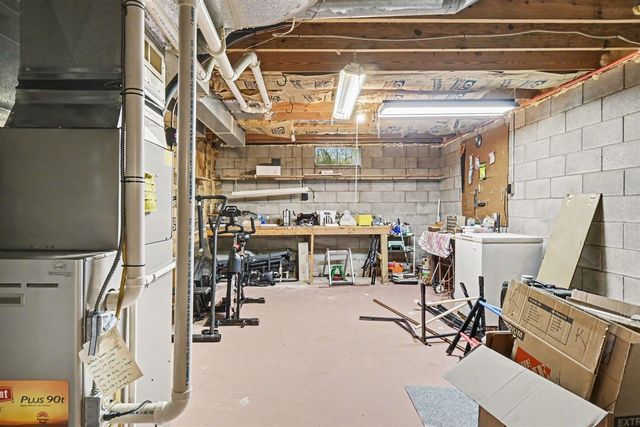 5025 W Willoughby Road, Holt, MI 48842
