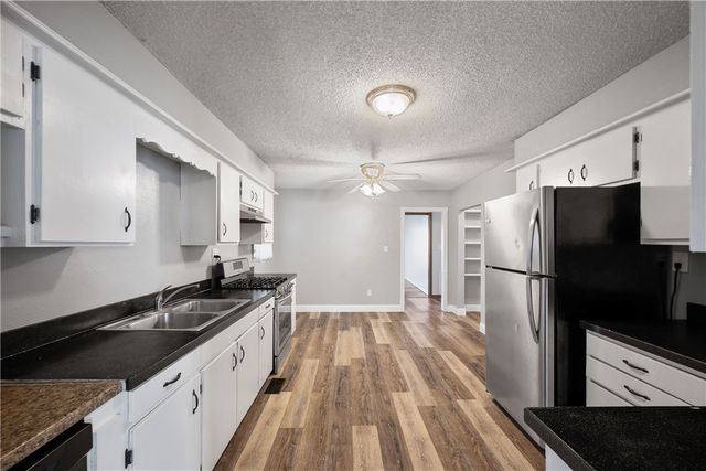 3123 E 10th, Joplin, MO 64801