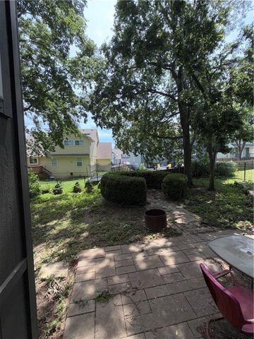 18607 E 20th Terrace N, Independence, MO 64058